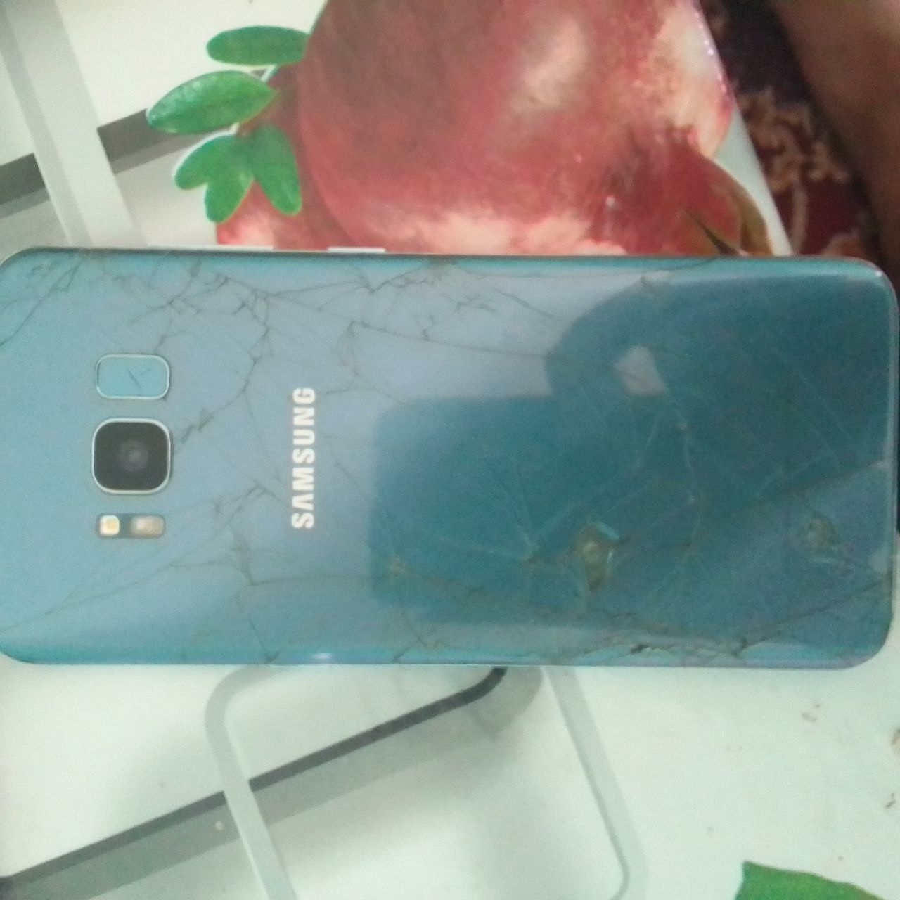 Samsung  asus
Pamyat.4+2/64
Pubg 60 fps 
60 gers Amoled ekran HD+
Kame