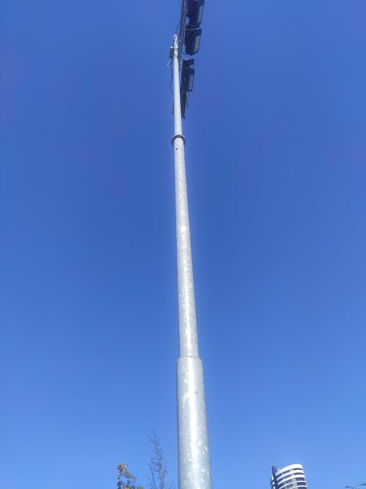 Stâlpi iluminat 12 m cu flansa