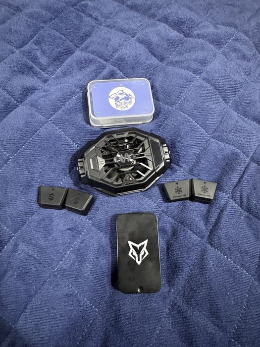 Seturi accesorii gaming pentru telefon – coolere, keycaps, suporturi