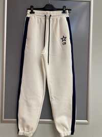 Pantaloni sport 2023