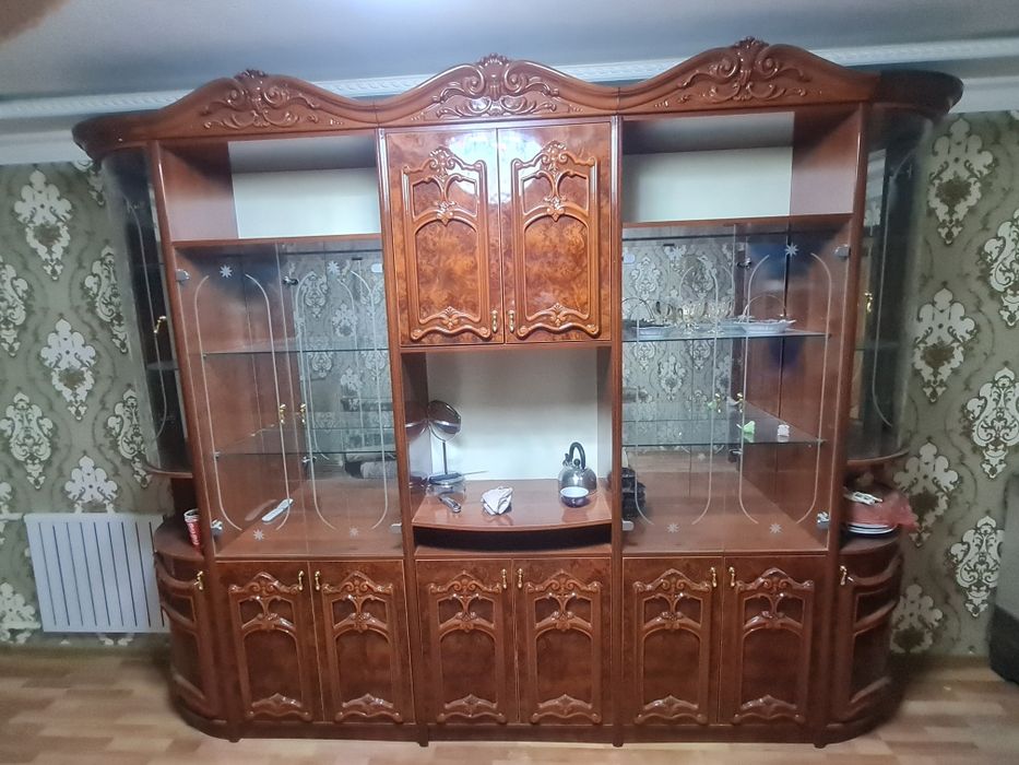 Stenka shfaner katta qirilgan chizilgan joyi yuq