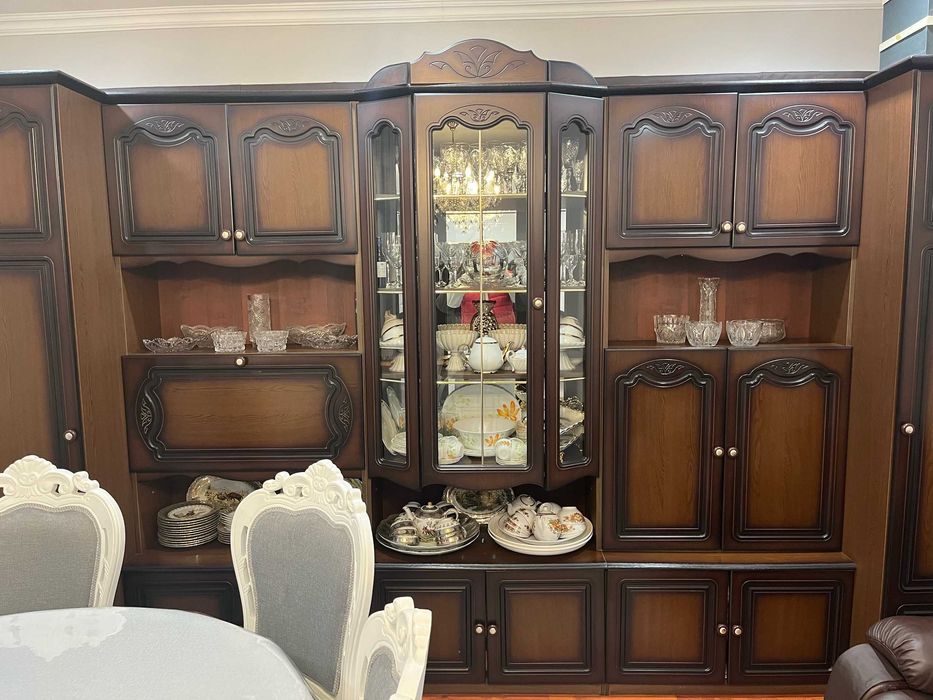 Продам стенку в идеальном состоянии + мягкая мебель