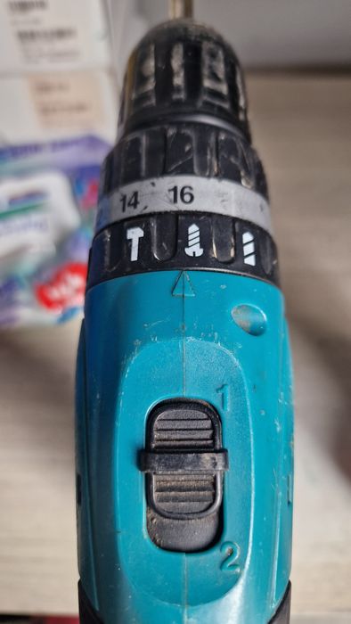 Макита два винтоверта с две батерий