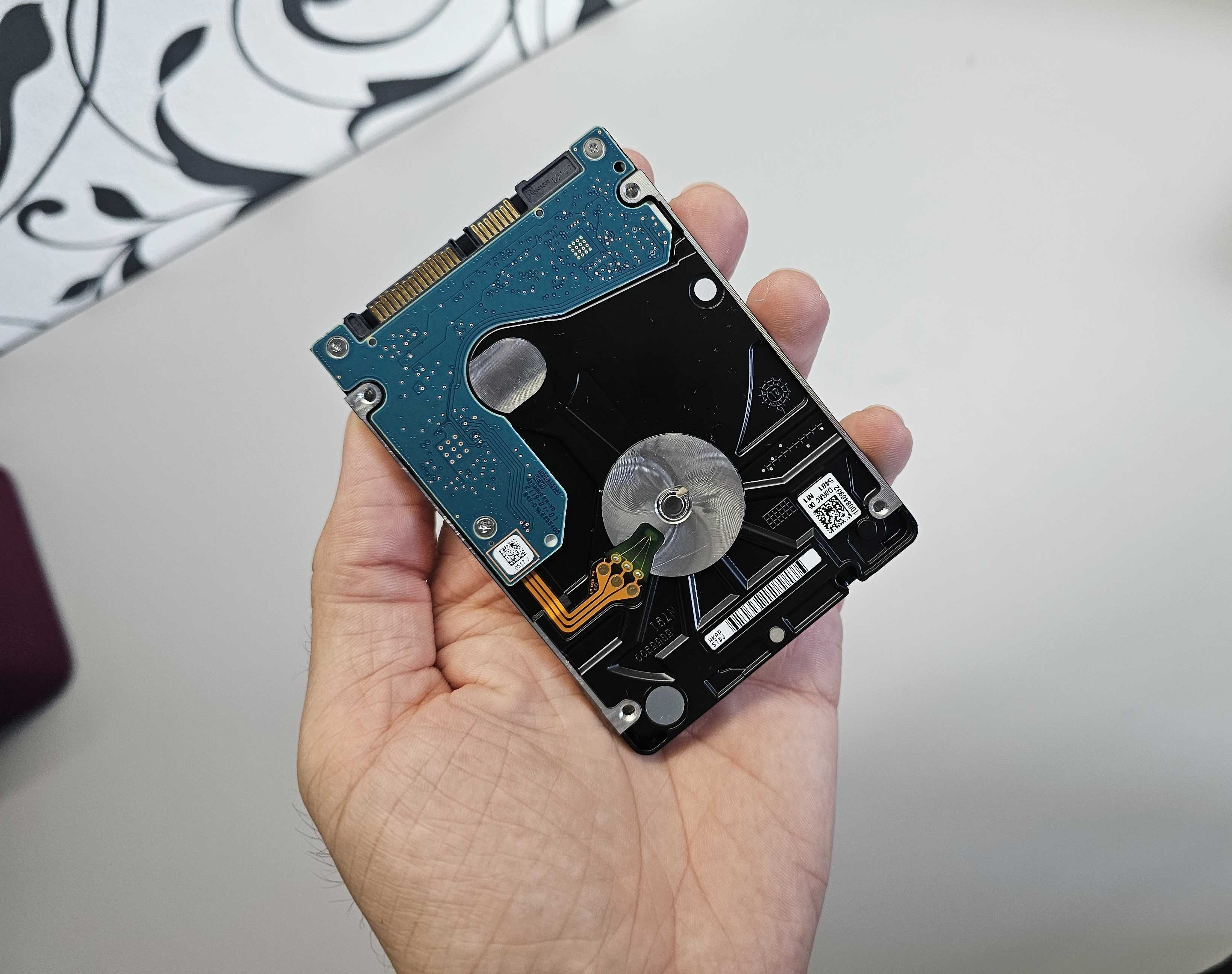 Продам 1TB Seagate 1TB Жёсткие диски 2.5 SATA HDD для НОУТБУКОВ.
