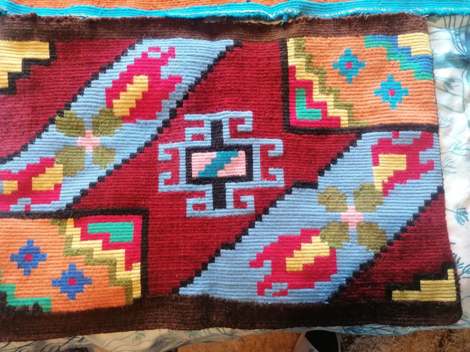 Carpete din lână, foarte vechi!