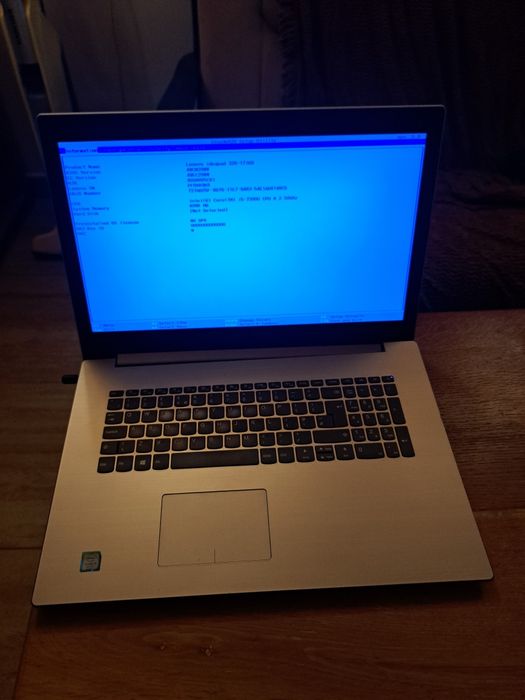 Laptop Lenovo gen. 7 display 17 inch pentru piese