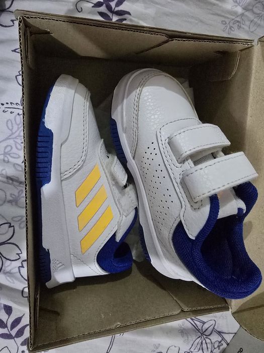 Оригинални  детски маратонки Adidas