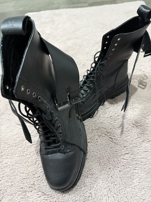 Ghete  marimea 43 stare excelenta