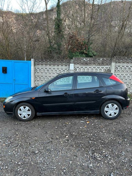 Ford Focus benzina 1.7l - 2001