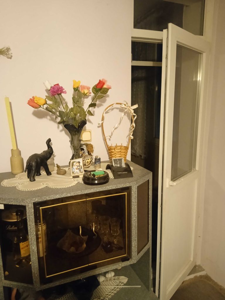 Продава се Четиристаен апартамент в Силистра, Център - 120 кв.м за 584 €/кв.м - Снимка #23