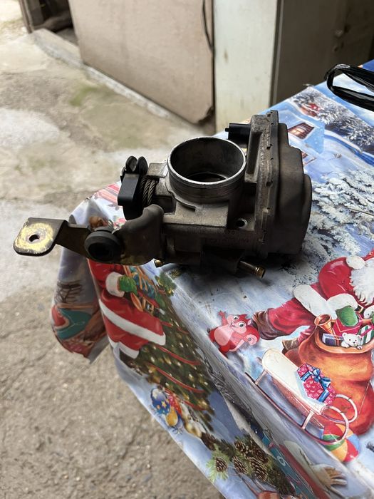 Дроселова клапа