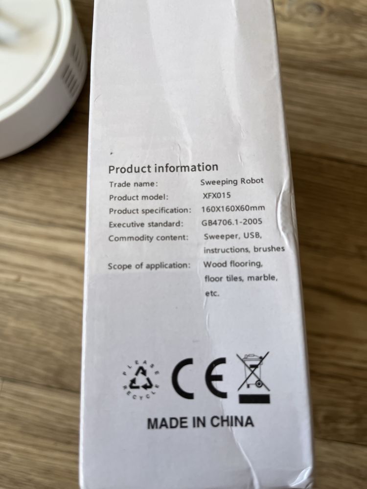 Продам робот пылеслс