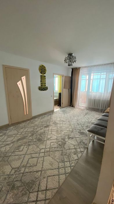 Үш бөлме үй сатылады