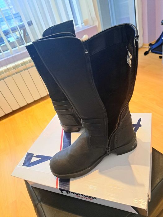 Елегантни детски ботуши