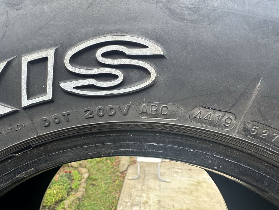 Всесезонни гуми 33/12.5/15