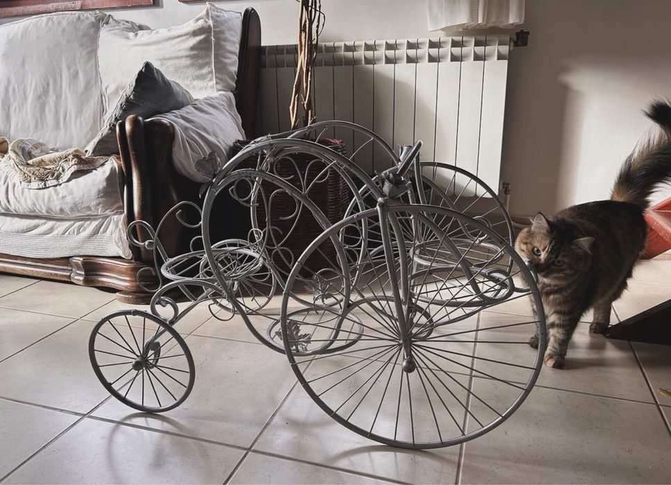 Цветарници от ковано желязо