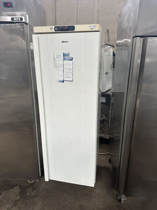Професионален хладилник Gram Дания