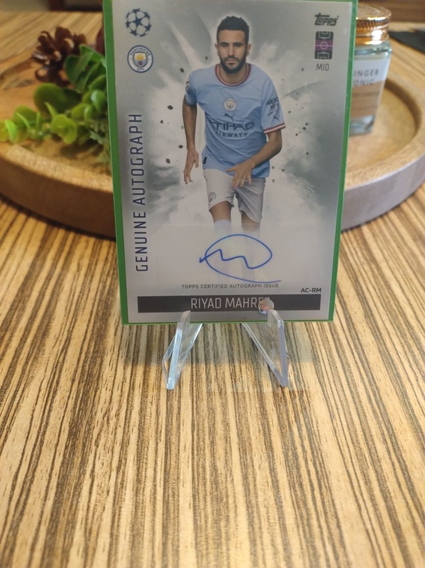 Карта с Автограф! Topps Match ATTAX 2022 2023