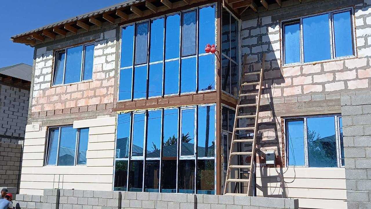 Пластиковые окна витражи балконы орех темный орех стеклопакет стекло