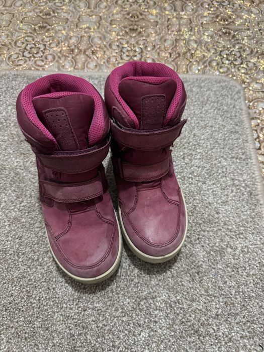 Vand cizme ecco fete