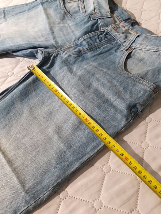 AJ Armani Jeans оригинални дънки в топ състояние