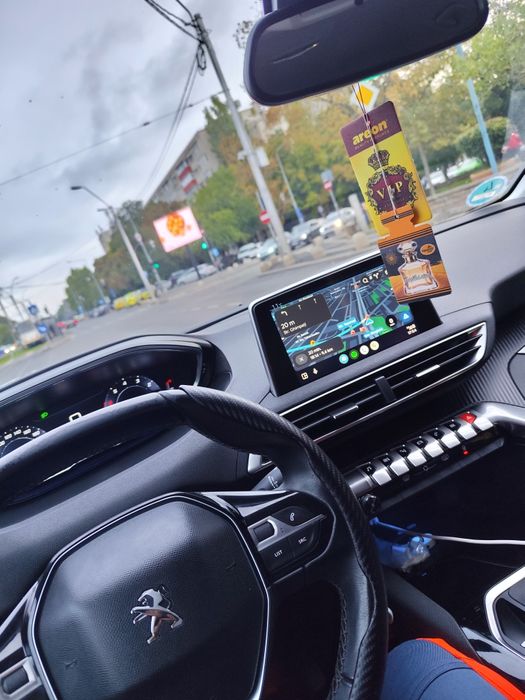 Vând Peugeot 5008 2019