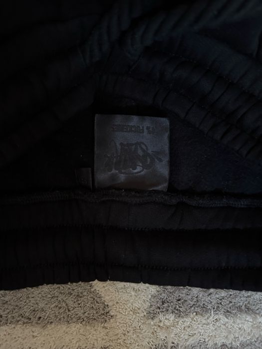 Syna World Tracksuit