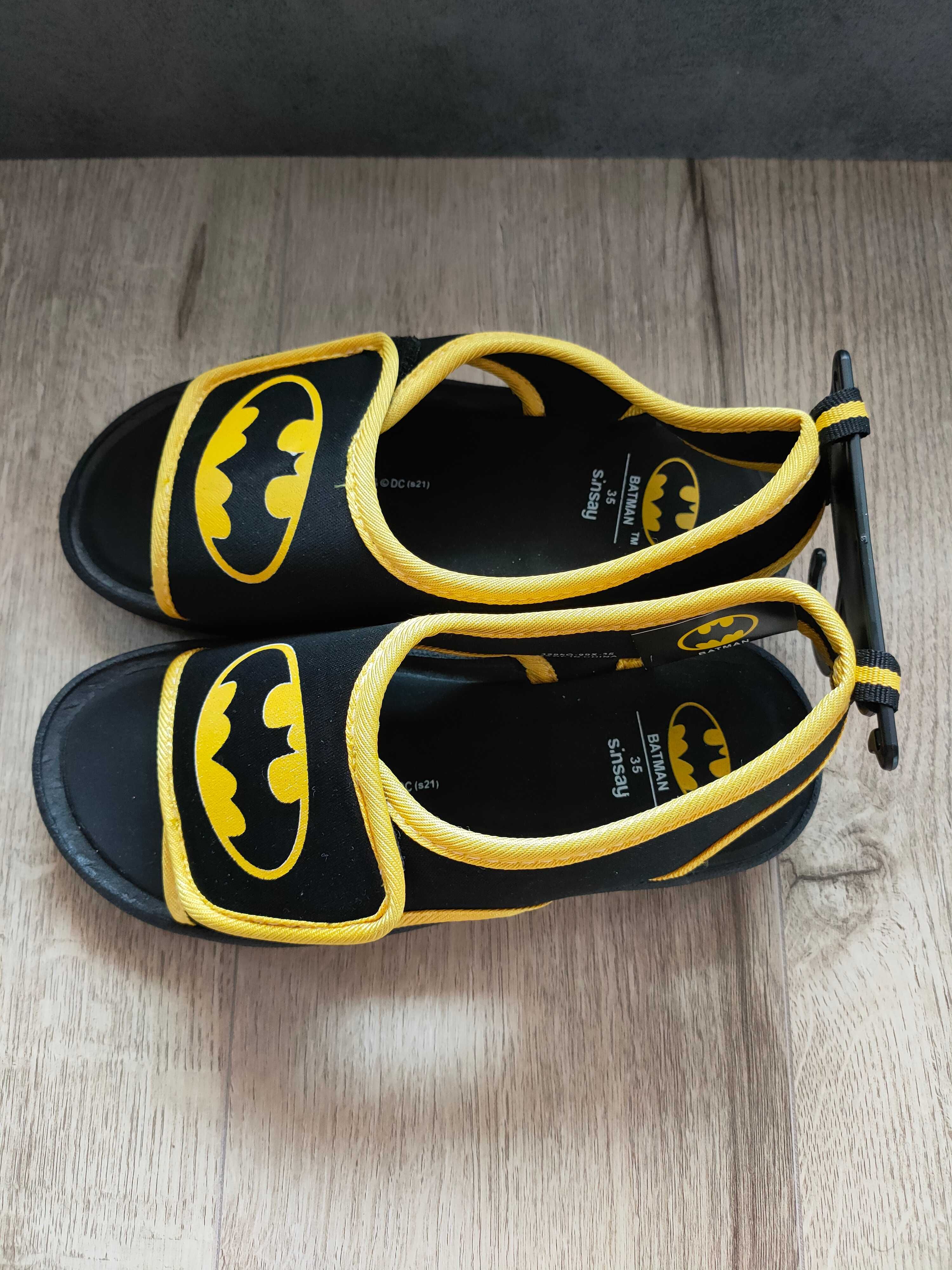 sandale BATMAN pentru baieti (marimea 35) noi cu eticheta