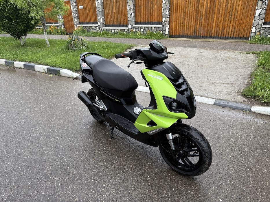 Scuter Peugeot Speedfight 4 2 t ( fabricatie 2015 ) imp germania