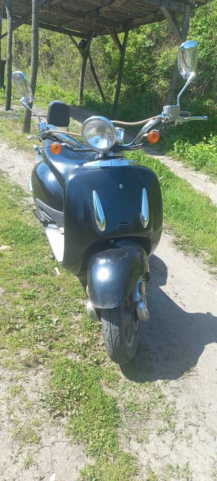 Scuter electric negru