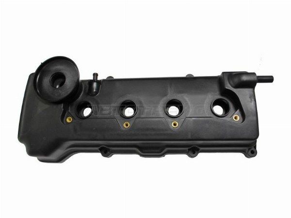 Крышка клапанов Nissan Ad