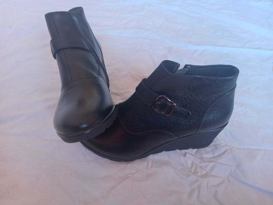 Обувки дамски естествена кожа чисто нови