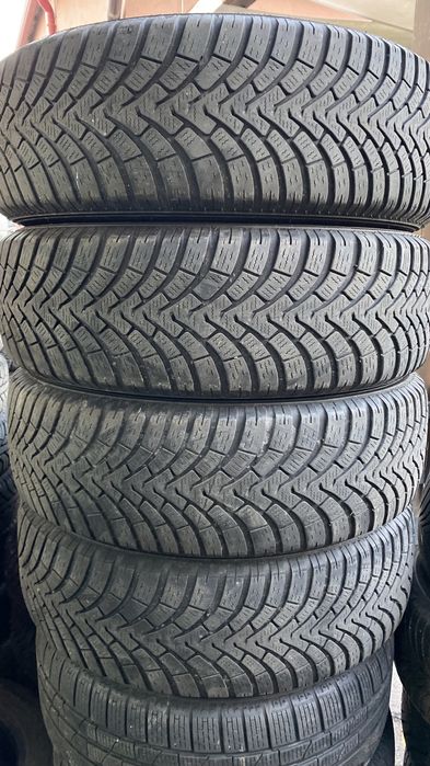 Продавам 2бр. Зимни гуми 215/65/16 Falken / Фалкен