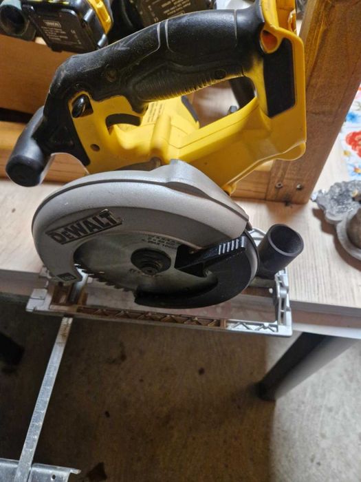 Dewalt 18v DCS391 Циркуляр