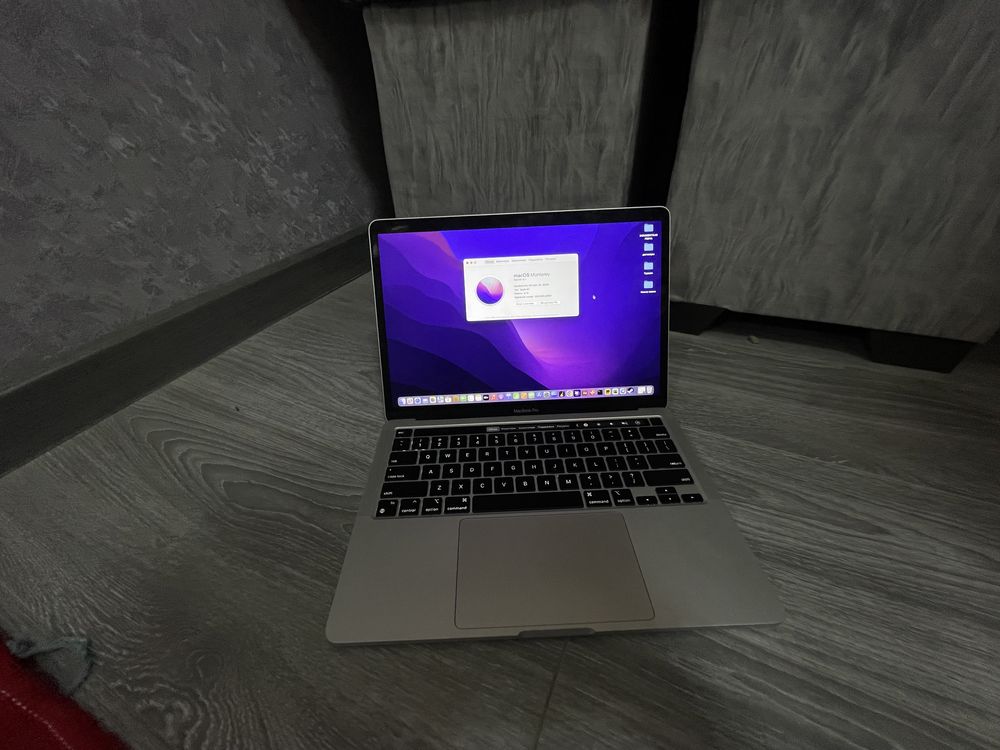 Macbook Pro,M1 Srochne sotiladi