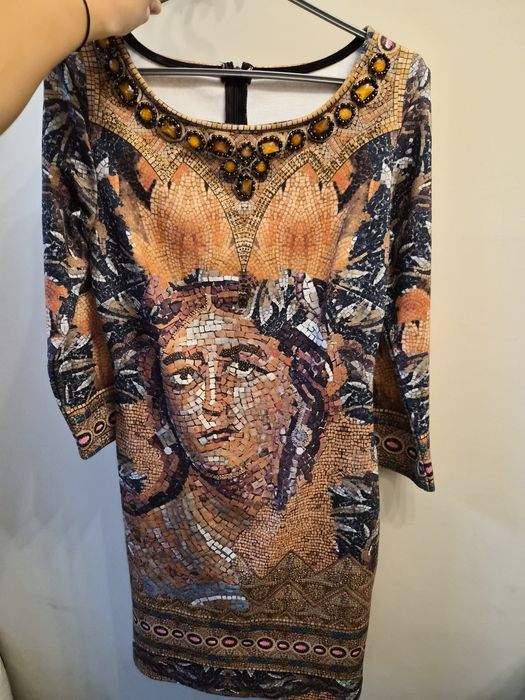 Къса дамска рокля