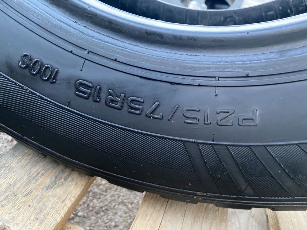 Шина 215/75R15 (1шт)