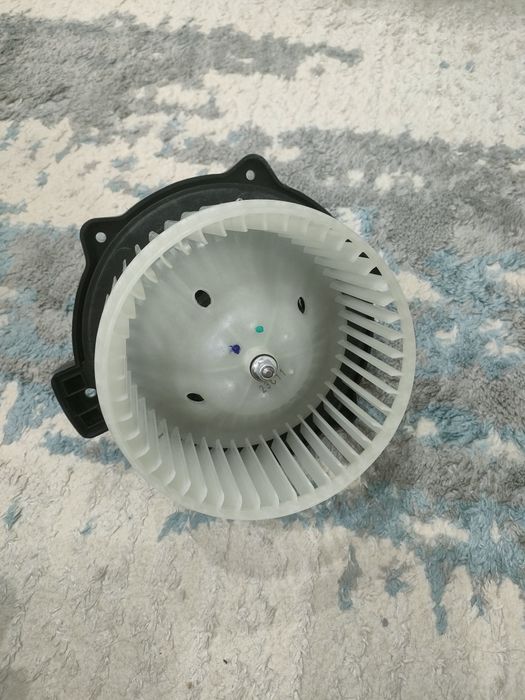 Продам моторчик печки