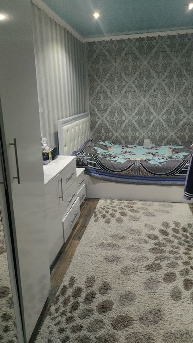Продам спальный гарнитур+матрас