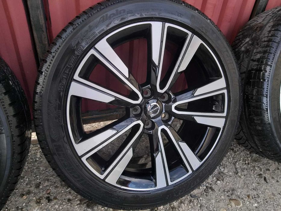 Jante Volvo R19 5-Double Spoke Black Diamond Cut