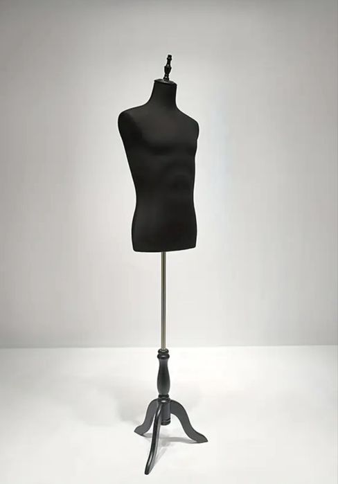 Inchiriere manechin mire