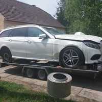 Dezmembrez Mercedes Benz E220