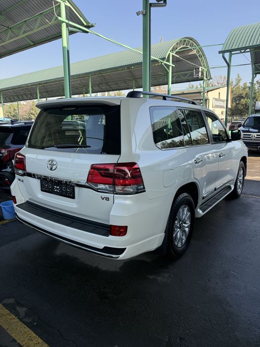 Toyota Land cruiser 200