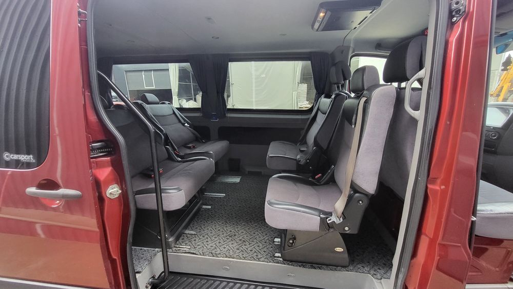 Vw Crafter 2.0tdi 163cai 9 locuri VIP