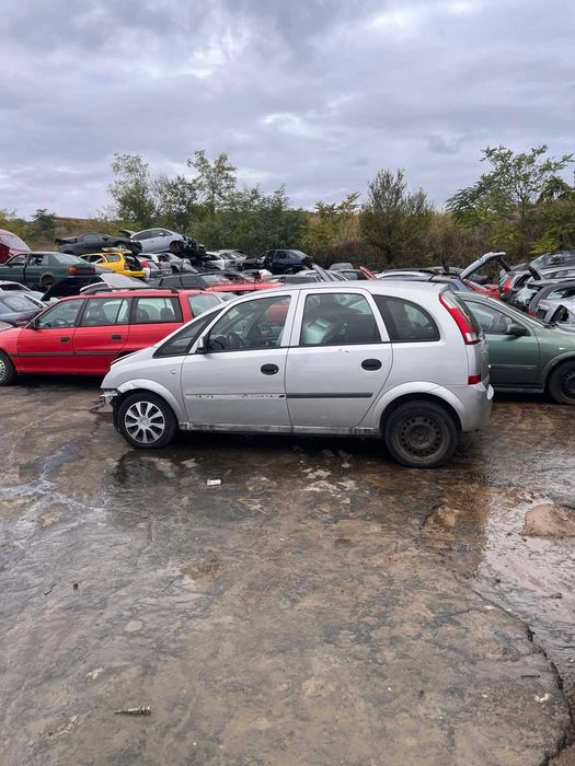 Опел Мерива 1.7 дизел 2005 година на части