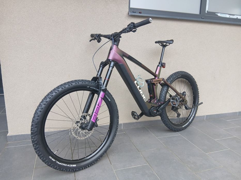 Bicicleta Electrica Full Suspension Enduro Carbon Cube Bosch CX smart
