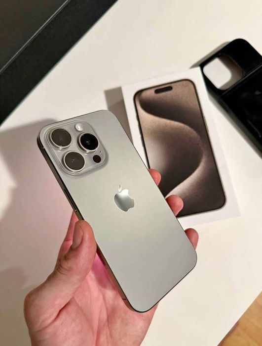 iPhone 15 PRO ca NOU cu 97% Viata Bateriei