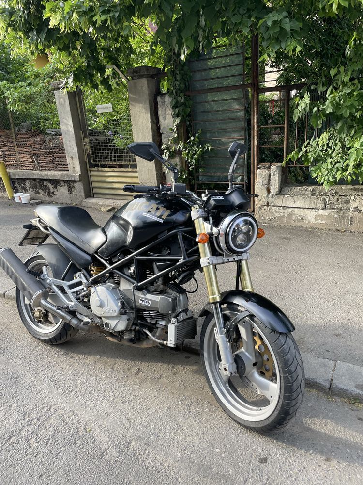 Ducati Monster 600