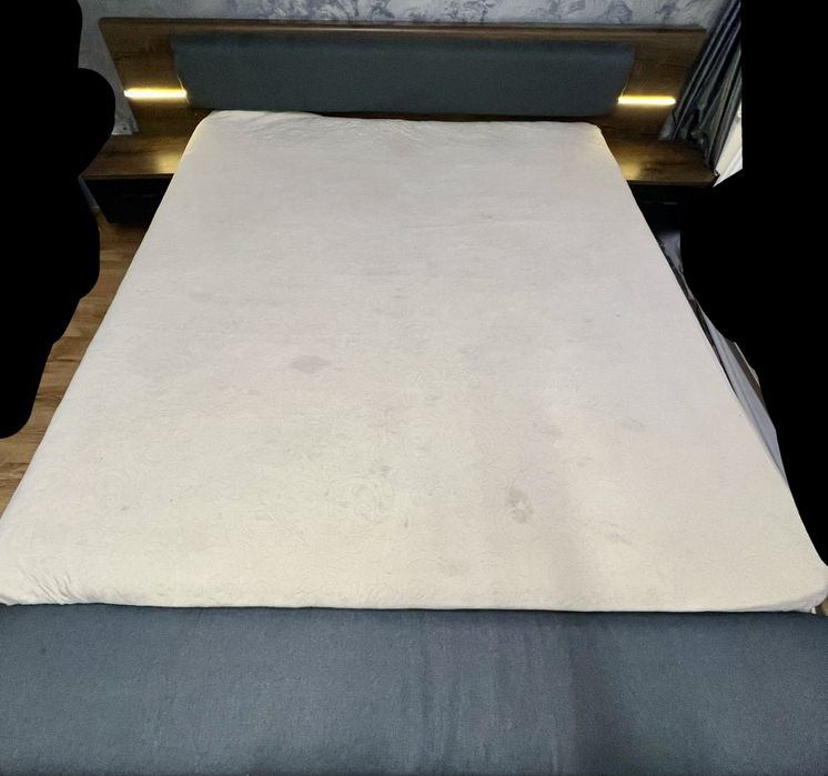 Pat dormitor  in stare buna