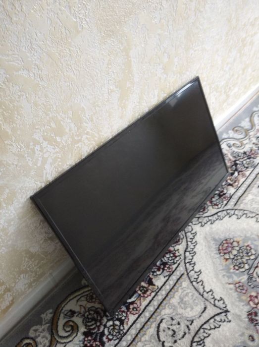 Телевизор 43 экран